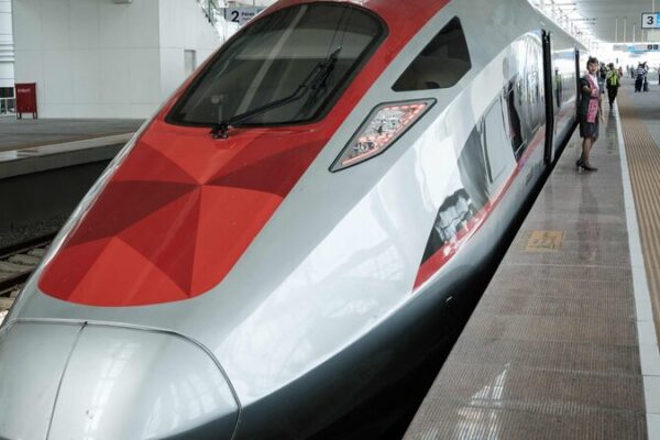 China’s Overseas Investment Grows by 16.3% in First Five Months China's Overseas Investment Grows by 16.3% in First Five Months