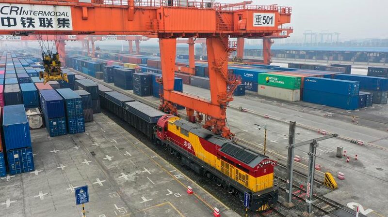 Chinas_Rail-Sea_Intermodal_Service_Transports_300000_Containers_in_2023 - Khabar Asia China's Rail-Sea Intermodal Service Transports 300,000 Containers in 2023