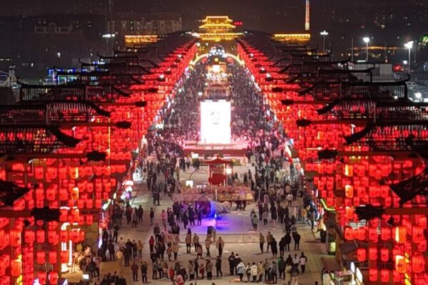 China’s Spring Festival Sees Record Travel and Box Office Numbers China's Spring Festival Sees Record Travel and Box Office Numbers