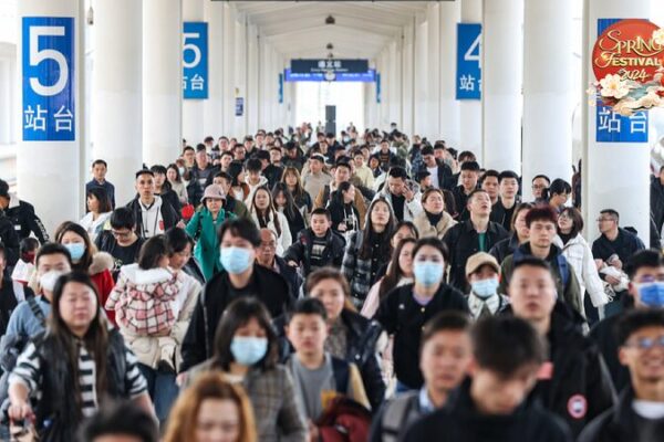 China’s Transportation Hubs Surge as Spring Festival Travelers Return China's Transportation Hubs Surge as Spring Festival Travelers Return video poster