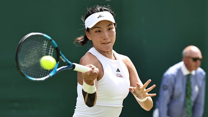 Chinas_Wang_Xinyu_Upsets_No5_Seed_Pegula_to_Reach_Wimbledon_Third_Round - Khabar Asia China's Wang Xinyu Upsets No.5 Seed Pegula to Reach Wimbledon Third Round
