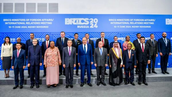 China's Wang Yi Advocates Open Doors for BRICS Expansion at "BRICS Plus" Dialogue