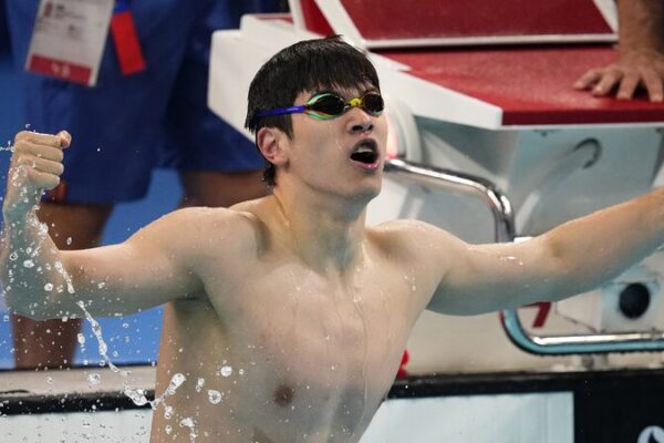 Chinese_Athletes_Make_History_at_2024_Paris_Olympics__Reclaim_Top_Spot_on_Medal_Table