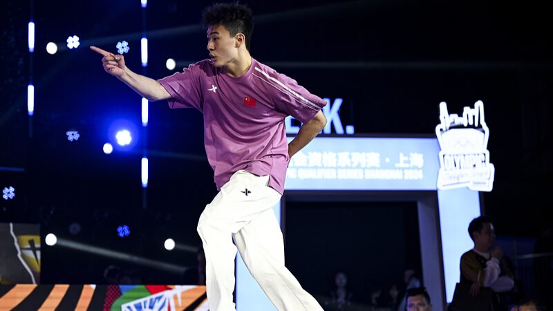 Chinese_B-Boy_Qi_Xiangyu_Aims_for_Historic_Gold_at_Paris_2024_Olympics - Khabar Asia Chinese B-Boy Qi Xiangyu Aims for Historic Gold at Paris 2024 Olympics
