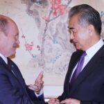 Chinese_Foreign_Minister_Wang_Yi_Meets_U_S__Senator_Coons_at_UN_Assembly