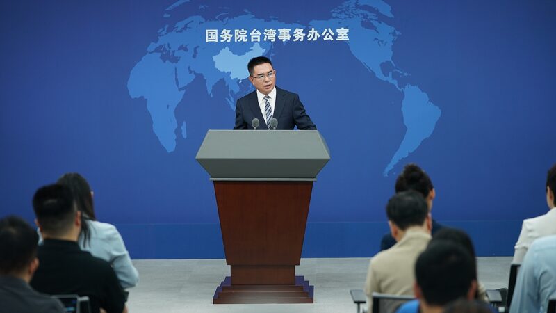 Chinese_Mainland_Warns_DPP_s__Militarization__Escalates_Conflict_Risk - Khabar Asia Chinese_Mainland_Warns_DPP_s__Militarization__Escalates_Conflict_Risk