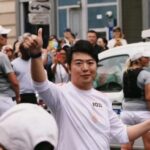 Chinese_Pianist_Lang_Lang_Carries_Olympic_Torch_in_Paris_2024_Relay video poster