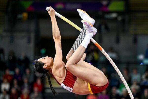 Chinese Pole Vaulter Li Ling Withdraws from Paris Olympics After Surgery Chinese_Pole_Vaulter_Li_Ling_Withdraws_from_Paris_Olympics_After_Surgery