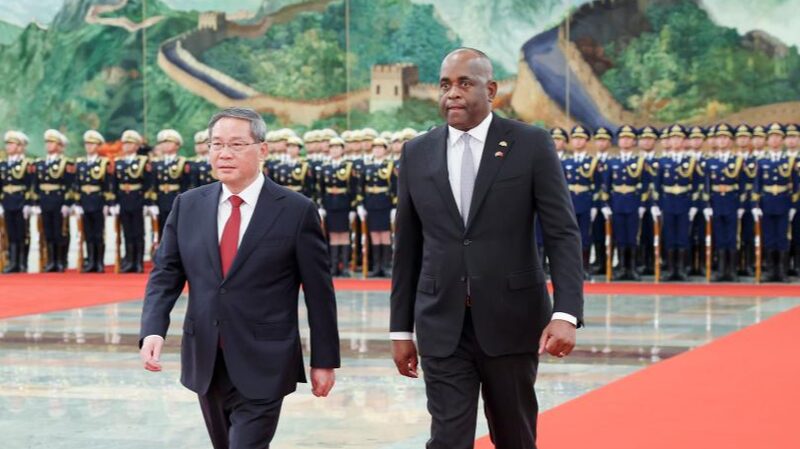 Chinese Premier Li Qiang Holds Talks with Dominican Prime Minister Skerrit in Beijing