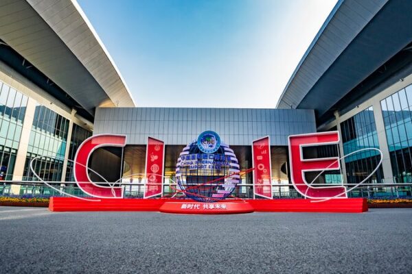 Chinese Premier Li Qiang Pledges Further Opening Up at 7th CIIE Chinese_Premier_Li_Qiang_Pledges_Further_Opening_Up_at_7th_CIIE