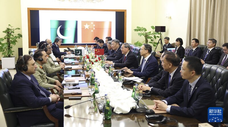 Chinese_Premier_Li_Qiang_Strengthens_Ties_with_Pakistani_Military_Leaders_in_Islamabad - Khabar Asia Chinese_Premier_Li_Qiang_Strengthens_Ties_with_Pakistani_Military_Leaders_in_Islamabad