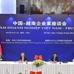 Chinese_Premier_Li_Qiang_Urges_Entrepreneurs_to_Strengthen_China_Vietnam_Economic_Ties