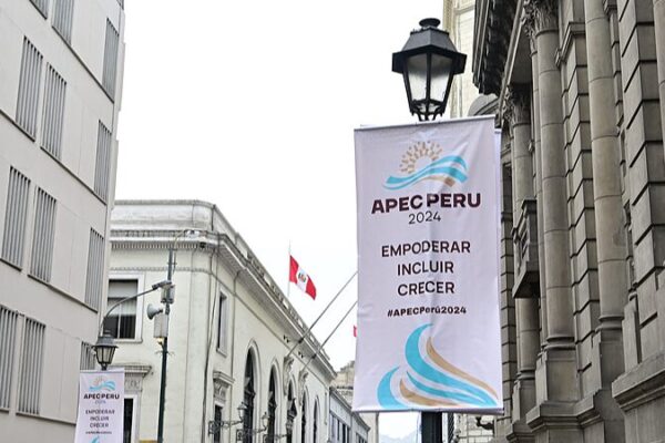 Chinese President Xi Jinping Arrives in Peru for 31st APEC Summit and State Visit Chinese_President_Xi_Jinping_Arrives_in_Peru_for_31st_APEC_Summit_and_State_Visit video poster