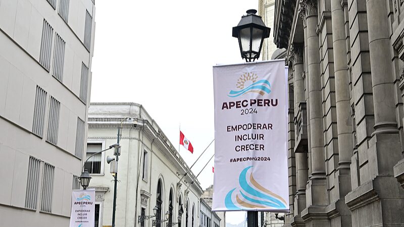Chinese_President_Xi_Jinping_Arrives_in_Peru_for_31st_APEC_Summit_and_State_Visit_poster - Khabar Asia Chinese_President_Xi_Jinping_Arrives_in_Peru_for_31st_APEC_Summit_and_State_Visit video poster