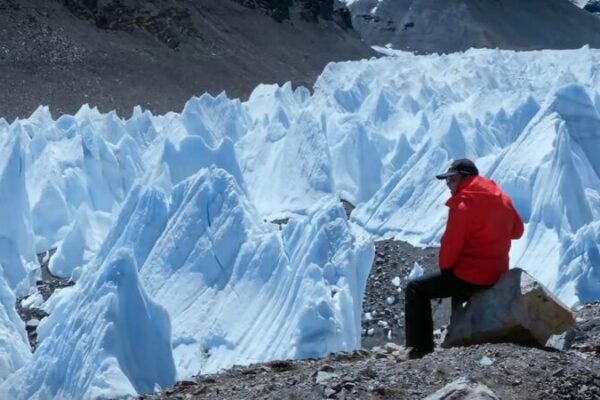 Chinese Scientist Xu Baiqing Leads Groundbreaking Climate Research on Mt. Qomolangma Chinese Scientist Xu Baiqing Leads Groundbreaking Climate Research on Mt. Qomolangma video poster