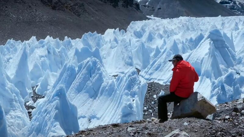 Chinese Scientist Xu Baiqing Leads Groundbreaking Climate Research on Mt. Qomolangma video poster