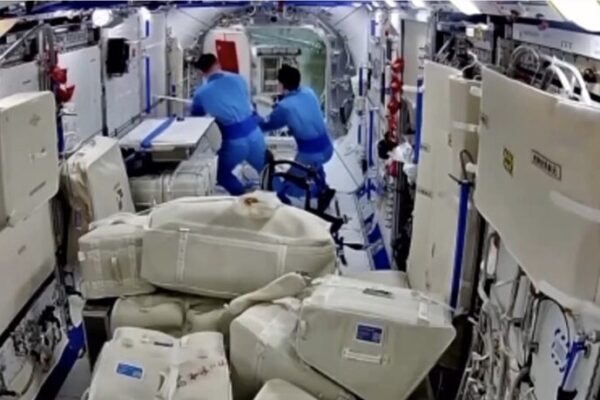 Chinese Scientists Begin Analysis of Shenzhou-17 Mission Samples Chinese Scientists Begin Analysis of Shenzhou-17 Mission Samples