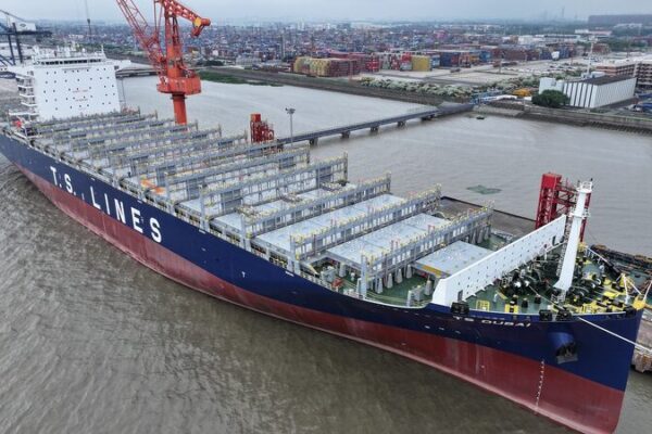 Chinese Shipbuilder Waigaoqiao Achieves Historic 100 Million Tonne Delivery Milestone Chinese_Shipbuilder_Waigaoqiao_Achieves_Historic_100_Million_Tonne_Delivery_Milestone