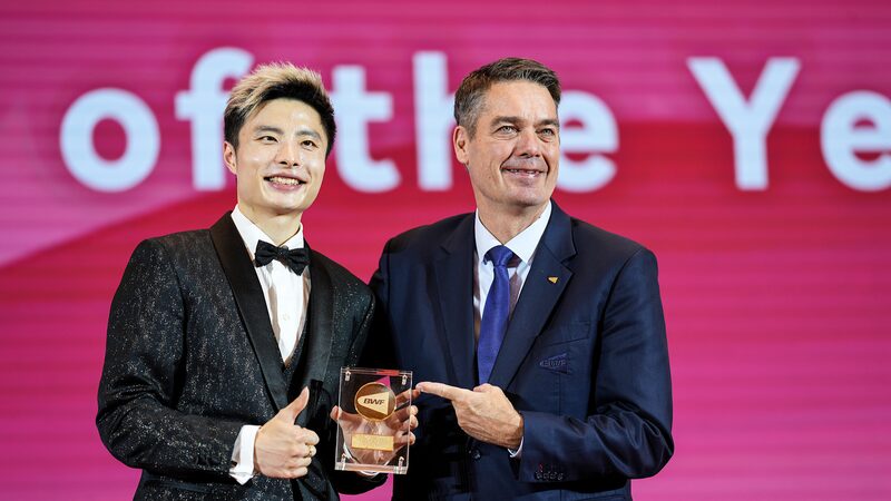 Chinese_Shuttlers_Dominate_BWF_Awards_2024_with_Multiple_Wins - Khabar Asia Chinese_Shuttlers_Dominate_BWF_Awards_2024_with_Multiple_Wins