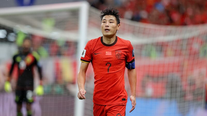 Chinese_Striker_Wu_Lei_to_Undergo_Knee_Surgery__Out_for_Two_Months video poster