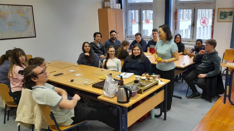 Chinese_Tea_Culture_Sparks_Interest_at_Hungarian_University - Khabar Asia Chinese Tea Culture Sparks Interest at Hungarian University