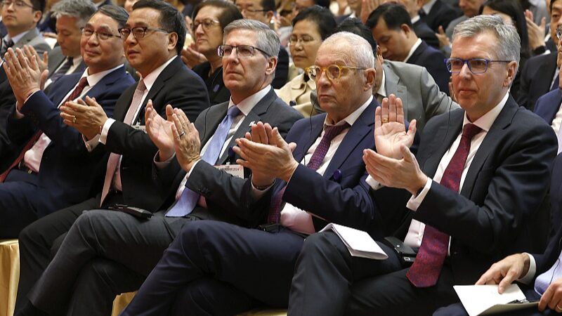 Chinese_Vice_Premier_He_Lifeng_Engages_Global_CEOs_at_China_Development_Forum_2024 - Khabar Asia Chinese Vice Premier He Lifeng Engages Global CEOs at China Development Forum 2024