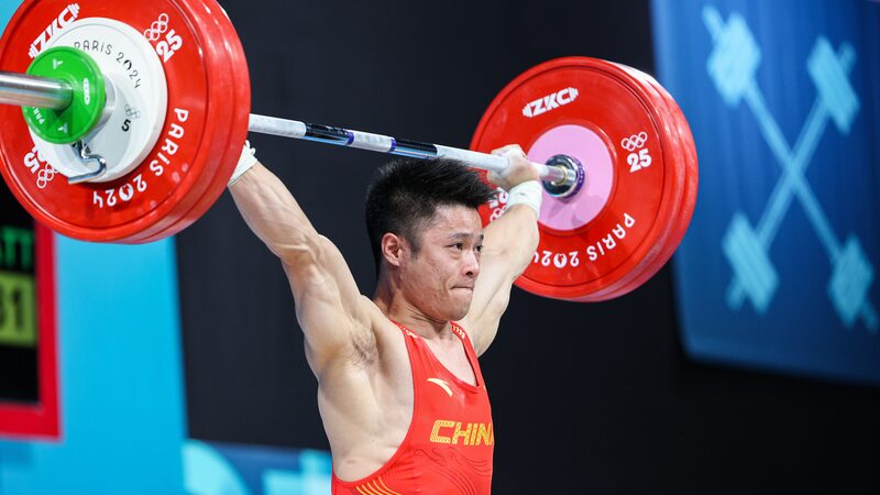 Chinese_Weightlifters_Set_New_Olympic_Records_at_Paris_2024