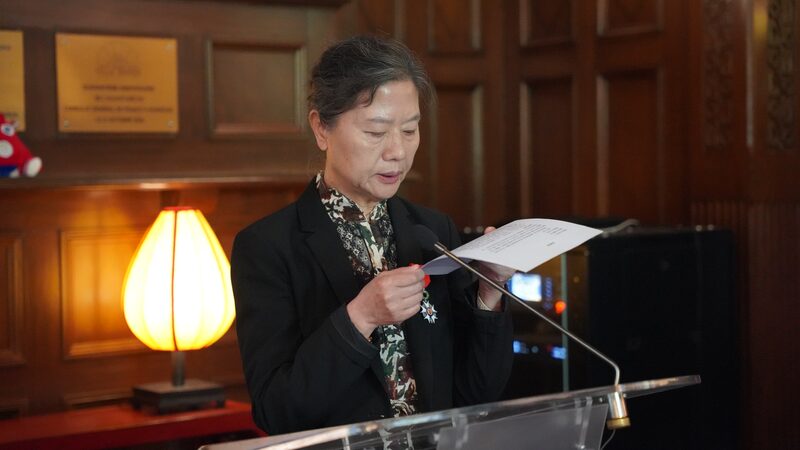 Chinese_Writer_Wang_Anyi_Receives_Frances_Highest_Honor - Khabar Asia Chinese Writer Wang Anyi Receives France's Highest Honor