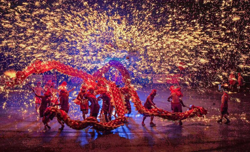 Chongqings_Tongliang_Dragon_Lantern_Festival_Lights_Up_Spring_Festival_Celebrations_poster - Khabar Asia Chongqing's Tongliang Dragon Lantern Festival Lights Up Spring Festival Celebrations video poster