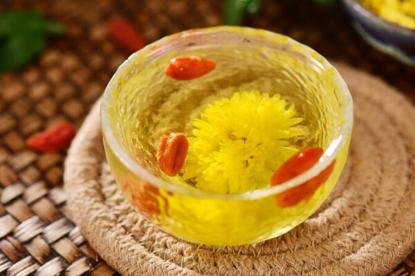 Chrysanthemum Tea: China’s Beloved Herbal Infusion Chrysanthemum_Tea__China_s_Beloved_Herbal_Infusion