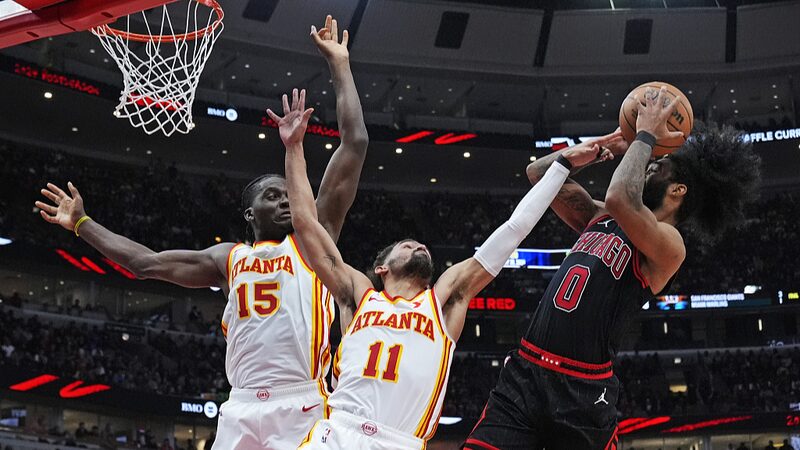 Coby_White_Leads_Bulls_Over_Hawks_in_NBA_Play-In_Victory - Khabar Asia Coby White Leads Bulls Over Hawks in NBA Play-In Victory