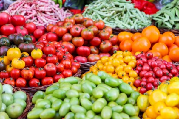 Colorful Harvests Brighten Manzhouli’s Fruit Market in Inner Mongolia Colorful_Harvests_Brighten_Manzhouli_s_Fruit_Market_in_Inner_Mongolia