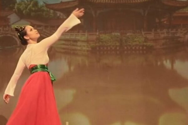 _Connected_Dreams__Unites_Brazilian_and_Chinese_Dance_in_Rio_de_Janeiro video poster