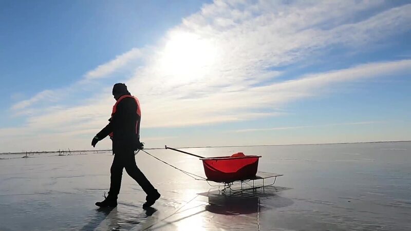 Crab Hunting on Ice: Yin Weifeng’s Quest for the Perfect Hotpot video poster