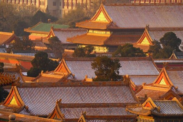 Dawn Over Beijing: The Forbidden City Bathes in New Year's First Light
