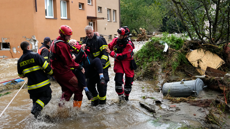 Deadly_Floods_Sweep_Central_Europe__Death_Toll_Rising_Amid_Mass_Evacuations - Khabar Asia Deadly_Floods_Sweep_Central_Europe__Death_Toll_Rising_Amid_Mass_Evacuations