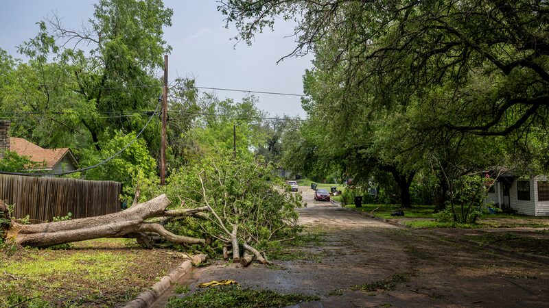 Deadly_Tornado_Strikes_Texas_Leaving_Five_Dead_and_Dozens_Injured - Khabar Asia Deadly Tornado Strikes Texas, Leaving Five Dead and Dozens Injured
