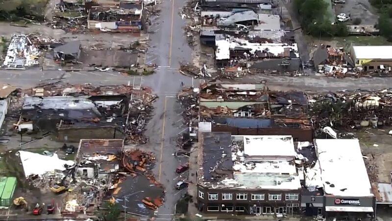 Deadly_Tornadoes_Sweep_Central_US_Highlighting_Global_Climate_Concerns - Khabar Asia Deadly Tornadoes Sweep Central U.S., Highlighting Global Climate Concerns