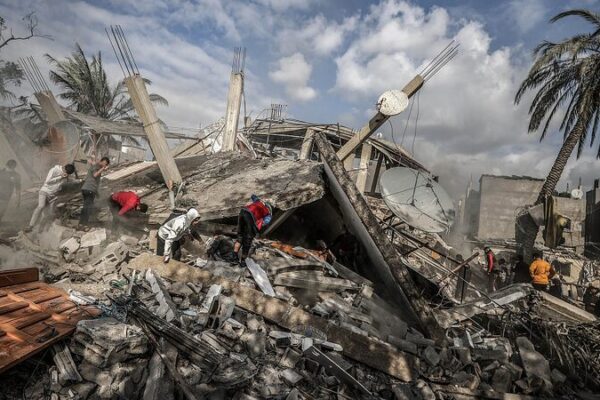 Death Toll Rises in Palestine-Israel Conflict as Communications Blackout Hampers Rescue Efforts Death Toll Rises in Palestine-Israel Conflict as Communications Blackout Hampers Rescue Efforts video poster