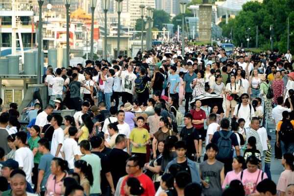 Debunking Claims of Shanghai Being a ‘Ghost Town’ Debunking Claims of Shanghai Being a 'Ghost Town'