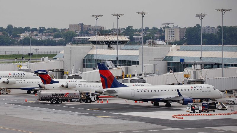 Delta_Air_Lines_Grapples_with_Massive_Flight_Disruptions_After_Cyber_Outage - Khabar Asia Delta_Air_Lines_Grapples_with_Massive_Flight_Disruptions_After_Cyber_Outage
