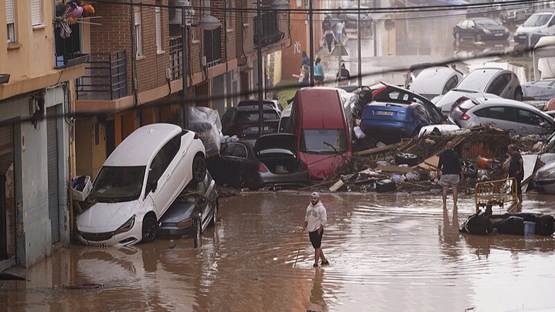 Devastating_Floods_in_Spain_s_Valencia_Region_Claim_at_Least_62_Lives - Khabar Asia Devastating_Floods_in_Spain_s_Valencia_Region_Claim_at_Least_62_Lives