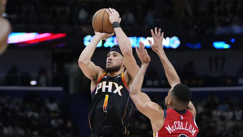Devin Booker's 52-Point Masterclass Leads Suns Over Pelicans 124-111