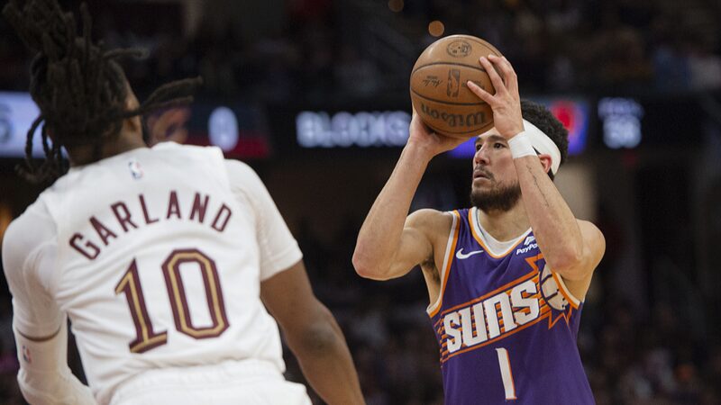 Devin Booker's Return Sparks Suns' Comeback Victory Over Cavaliers