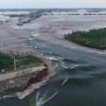 Dike Breach at Dongting Lake in China's Hunan Province Forces Evacuation of 5,755 Residents