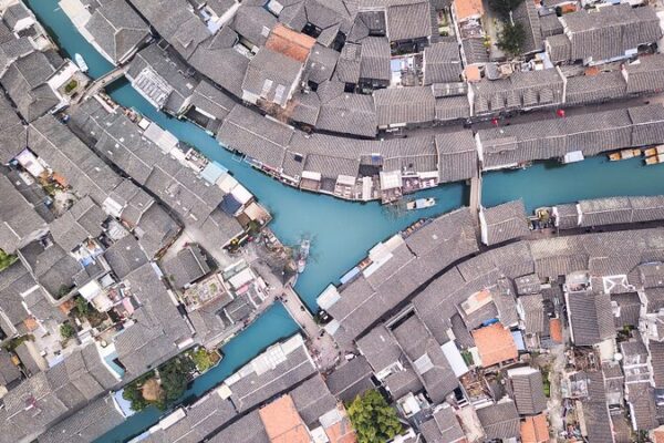 Discover Zhujiajiao: Shanghai’s Vibrant Ancient Water Town Discover Zhujiajiao: Shanghai's Vibrant Ancient Water Town