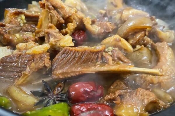 Discover the Delights of Hainan’s Black Goat Cuisine Discover the Delights of Hainan's Black Goat Cuisine