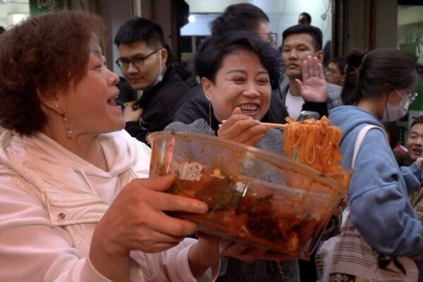 Discover the Mouthwatering Magic of Tianshui’s Malatang Craze Discover the Mouthwatering Magic of Tianshui's Malatang Craze video poster