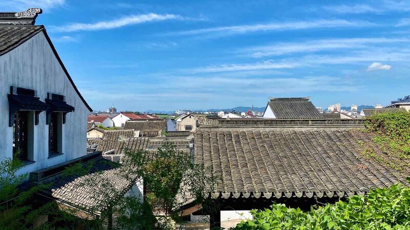 Discover_the_Rich_Heritage_of_Purple_Clay_Pottery_in_Yixing_s_Gunan_Street - Khabar Asia Discover_the_Rich_Heritage_of_Purple_Clay_Pottery_in_Yixing_s_Gunan_Street