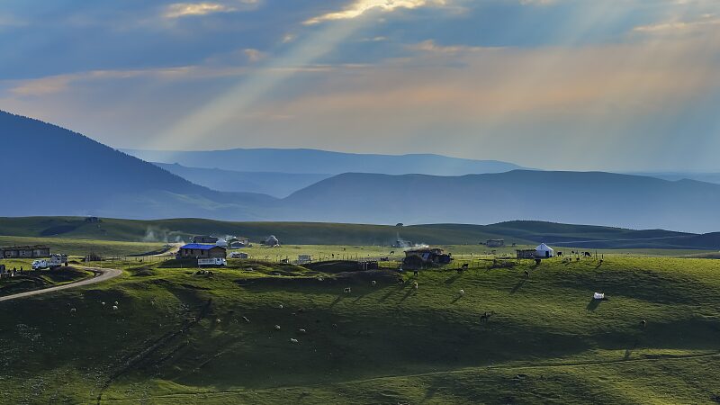 Discovering Qiongkushitai: Xinjiang's Hidden Nomadic Village video poster